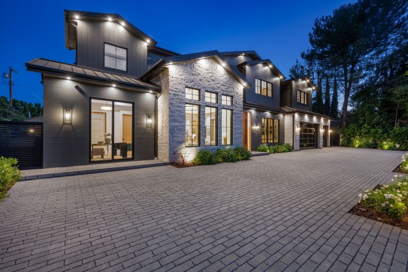 Driveway Lighting Installation in Honolulu, HI